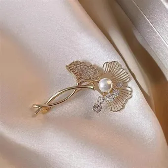 Premium Design Pearl Stone Flower Shape Hijab Brooch